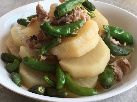 大根と豚肉の煮物de焼きししとう添え♪